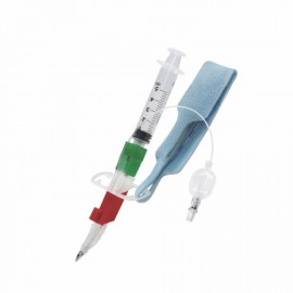 Quicktrack II com Babolenete (cricotireoidostomia)